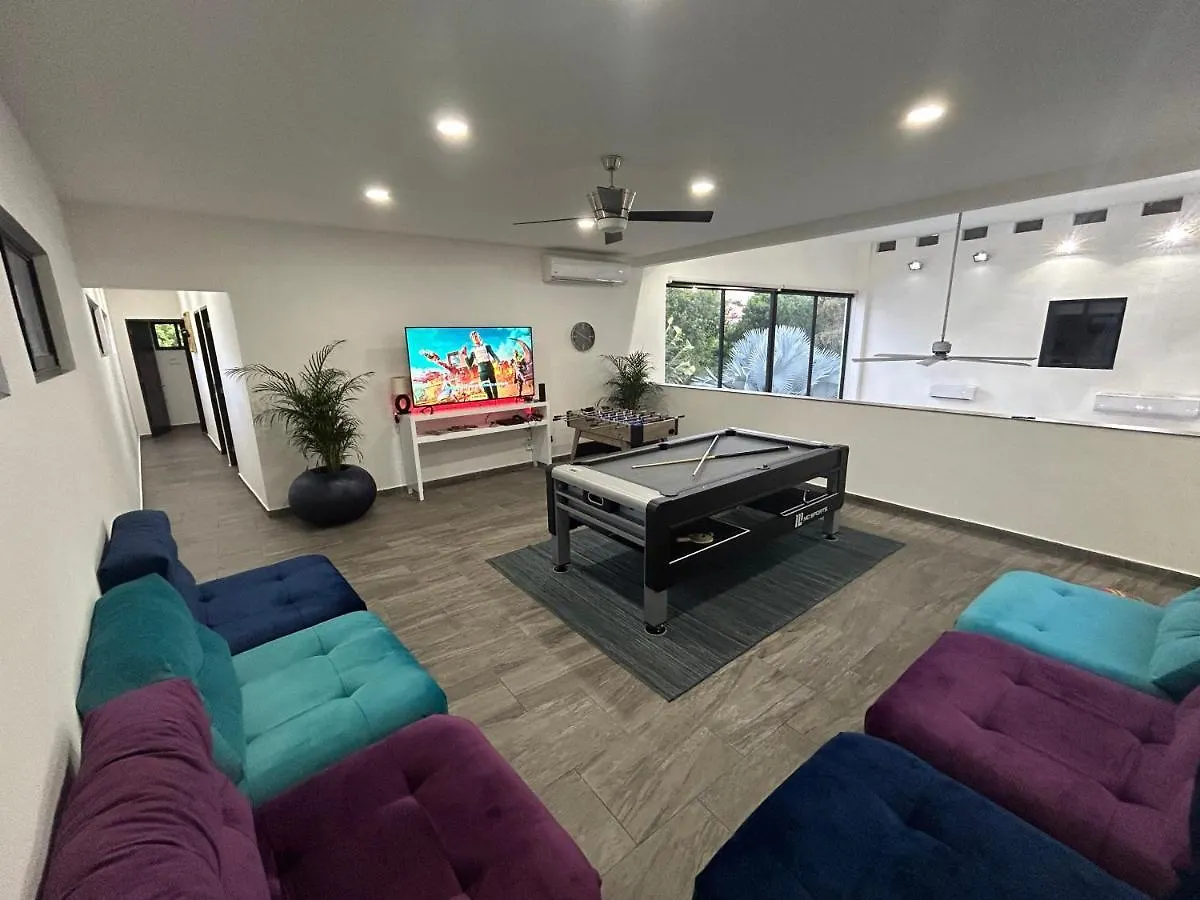 Celebre Villa Venus Playacar - 24 Pax Playa del Carmen