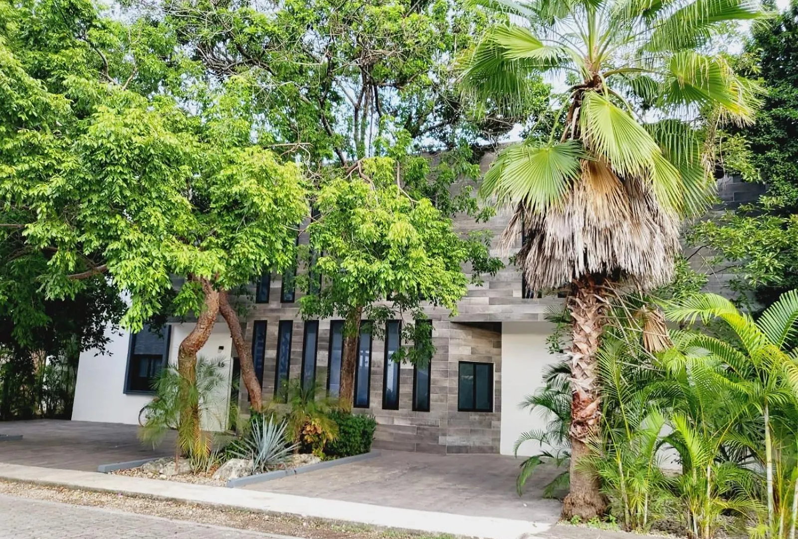 Celebre Villa Venus Playacar - 24 Pax Playa del Carmen