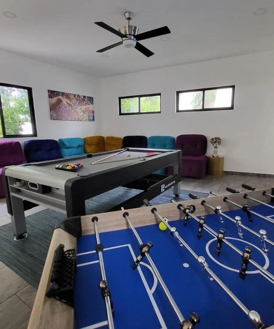 Celebre Villa Venus Playacar - 24 Pax Playa del Carmen