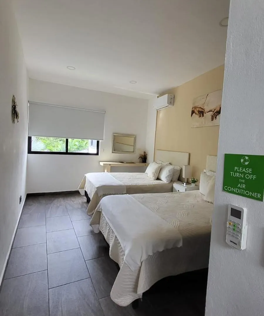 Celebre Villa Venus Playacar - 24 Pax Playa del Carmen