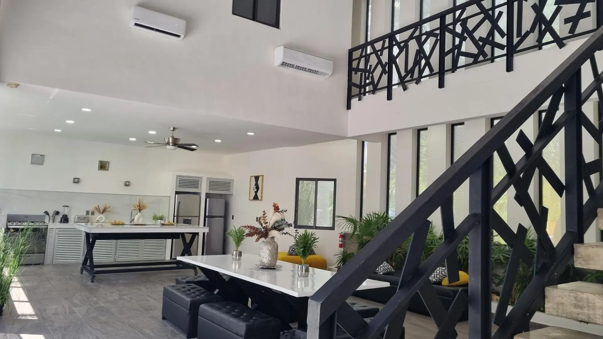 Celebre Villa Venus Playacar - 24 Pax Playa del Carmen