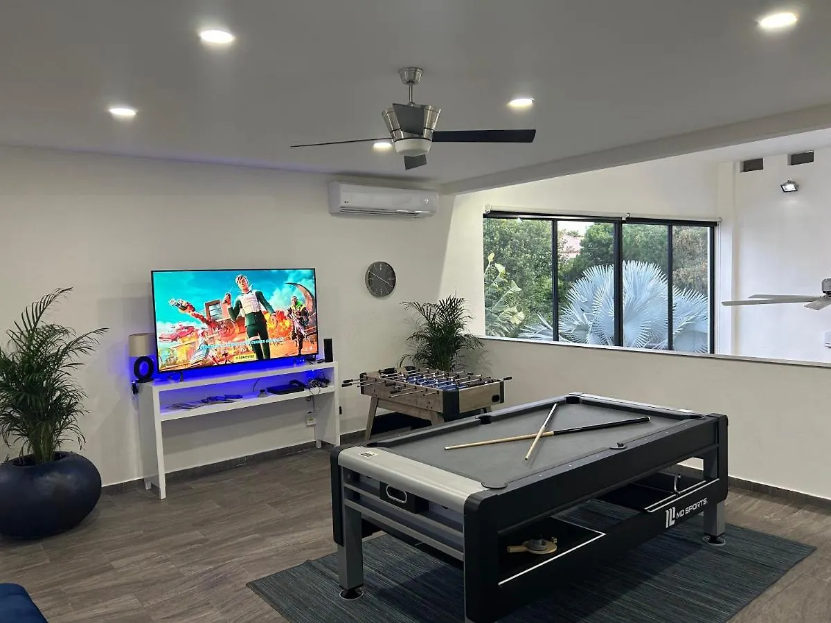 Celebre Villa Venus Playacar - 24 Pax Playa del Carmen