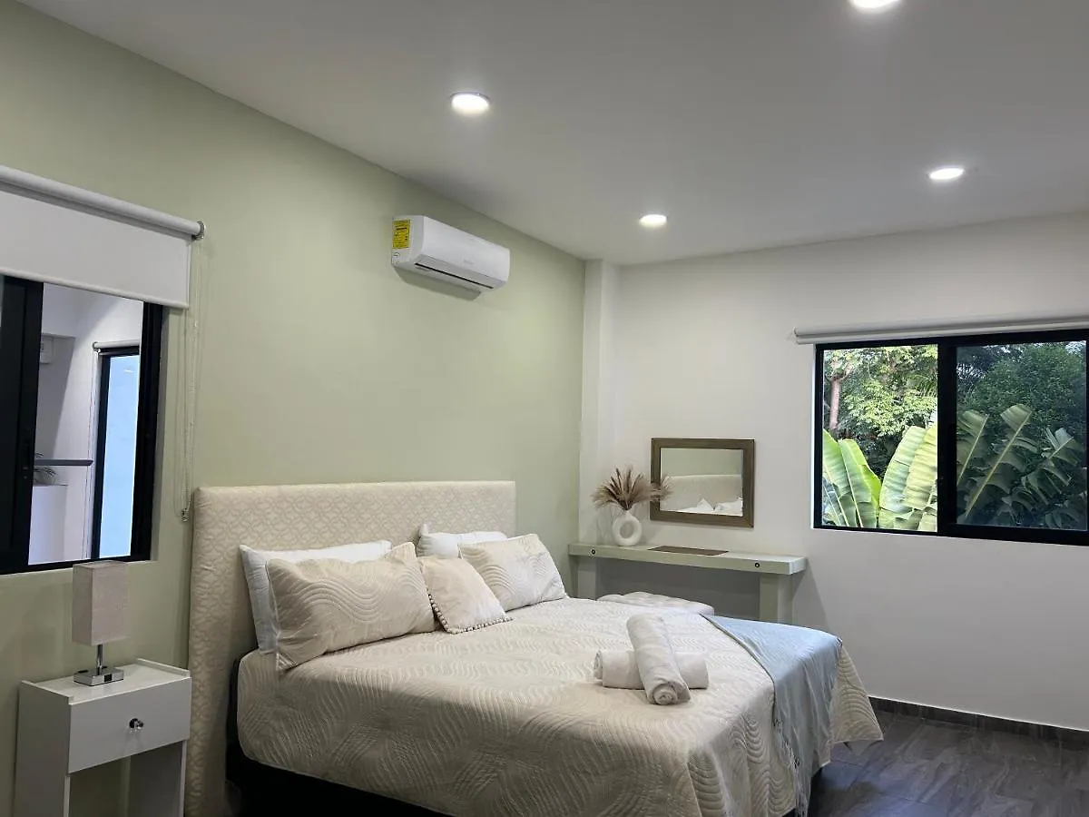 Celebre Villa Venus Playacar - 24 Pax Playa del Carmen