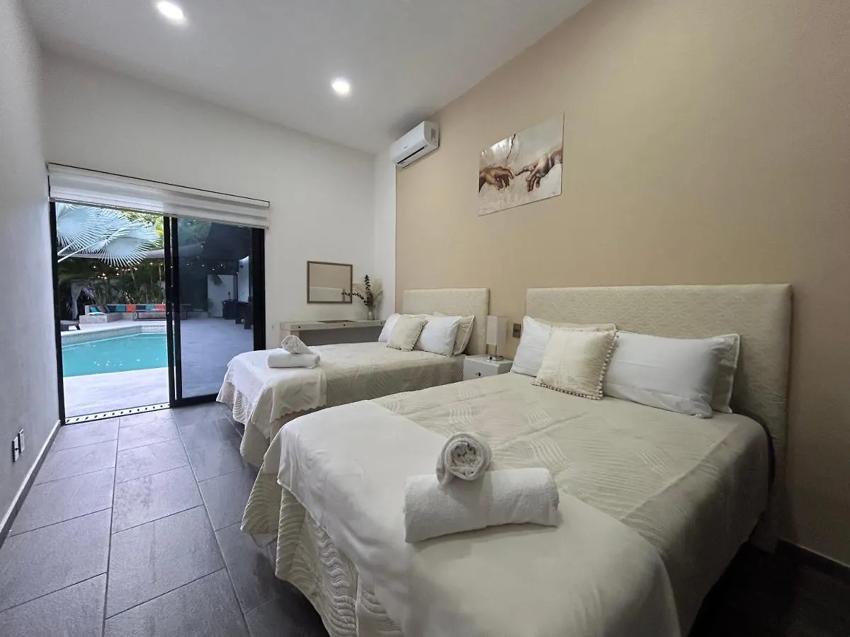 Celebre Villa Venus Playacar - 24 Pax Playa del Carmen México